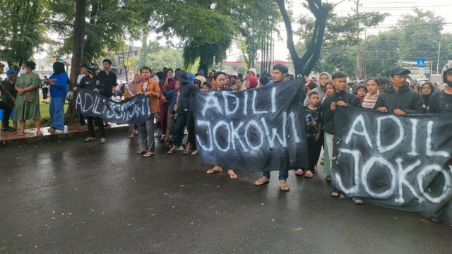 Desak Adili Jokowi, 2.000 Massa Geruduk Polda Sulsel Tuntut Segera Proses Hukum & Penjarakan!