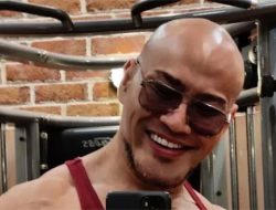 Tertawa Geli, Deddy Corbuzier Tampilkan Momen Ajaib Razman Arif Nasution Ngamuk-ngamuk di Jumpa Pers