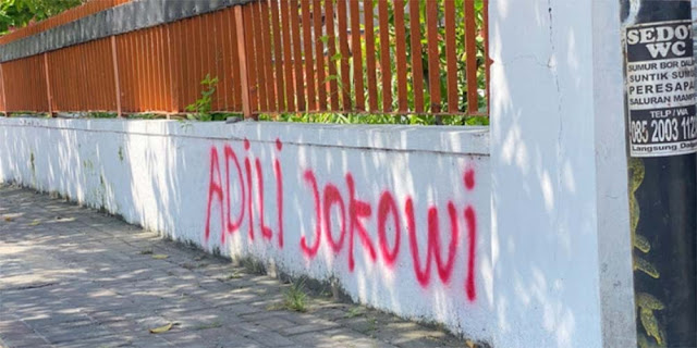 Banyak Korban Mulyono, Wajar Graffiti Adili Jokowi Muncul di Mana-mana