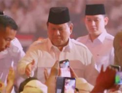 Detik-Detik Prabowo Tegur Paspampres ketika Salami Kader, Netizen: Serba Salah...