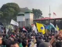 Unjuk Rasa Mahasiswa di Patung Kuda Jakarta Pusat, Polri Terjunkan 1.623 Personel