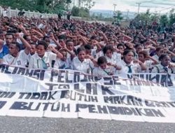 Imbas Demo Tolak MBG, Prabowo Kini Diusulkan Agar Gratiskan Sekolah Anak-anak Papua, Bisa Gak?