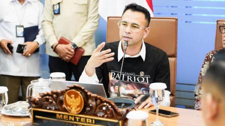 Raffi Ahmad Mau Ganti Tagar KaburAjaDulu, Netizen Berontak!