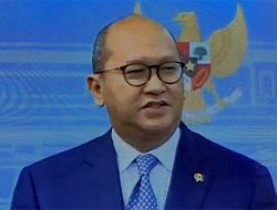 Tetap Menteri Investasi, Rosan Rangkap Jabatan jadi Bos Danantara