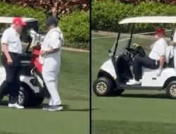 Video Donald Trump di Lapangan Golf Timbulkan Spekulasi tentang Kesehatannya