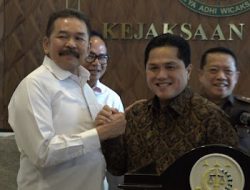 IPW Sebut Pertemuan Jaksa Agung dengan Erick Thohir Terlarang Secara Etik Hukum