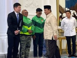 Sah! Prabowo Umumkan Aturan Pemberian Bonus Hari Raya Untuk Ojol dan Kurir Online