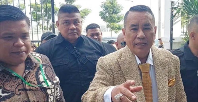 Hary Tanoesoedibjo Beri Hotman Paris Obat Kuat, Khasiatnya Bikin Lawan Ketar-Ketir