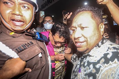 Zarof Ricar Dikaitkan dengan Kasus Suap Vonis Lepas Perkara CPO: Jahat Banget Fitnah