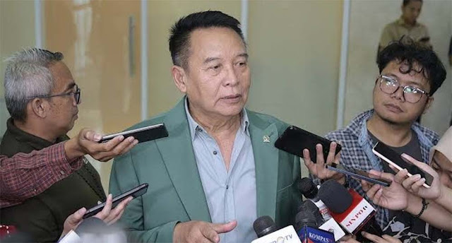 Mutasi Letjen Kunto Batal, TB Hasanuddin: Preseden Buruk, TNI Mudah Digoyah Politik