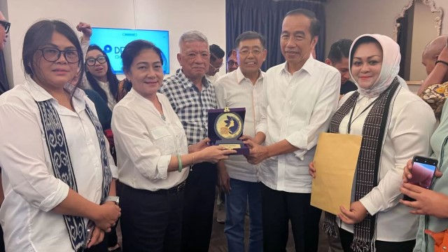Relawan Prabowo Gibran Pasang Badan Bela Jokowi: Isu Pemakzulan Wapres Gibran Sengaja Digoreng!