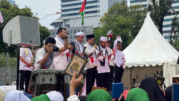 Zionis Israel Semakin Bengis, FPI Minta Prabowo Kirim Pasukan Khusus TNI ke Gaza