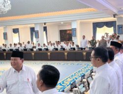 Prabowo Bantah Jadi Boneka Jokowi di Sidang Kabinet Paripurna