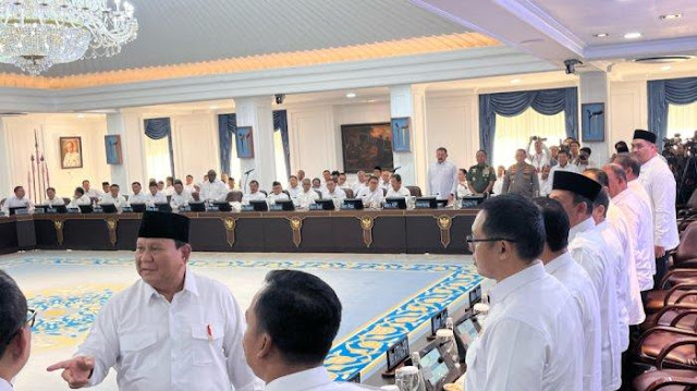 Prabowo Bantah Jadi Boneka Jokowi di Sidang Kabinet Paripurna