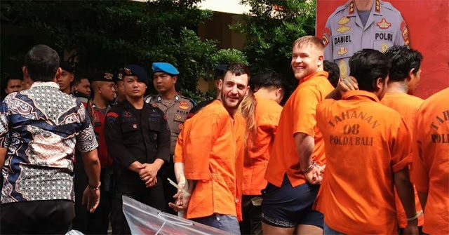 Tiga Bule Inggris Terancam Hukuman Mati Usai Selundupkan Kokain ke Bali