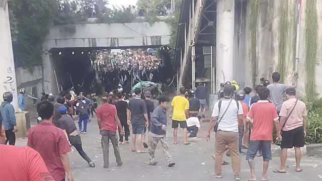 Jeda Tiga Hari, Tawuran Warga Leg Kedua Kembali Pecah di Underpass Manggarai!