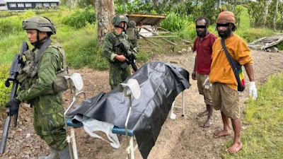 TNI Lumpuhkan Tokoh OPM Nekison Anumbi, Selongsong Peluru, Kapak, hingga Parang Diamankan