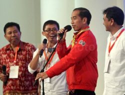 Hadir di Acara Reuni Akbar Kagama, Jokowi Cerita Dirinya Sering Ngutang Makan Saat Kuliah, Belum Dilunasi Sampai Lulus