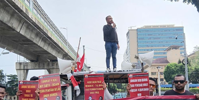 Stasiun TV Diserukan Boikot Roy Suryo-Rismon Sianipar