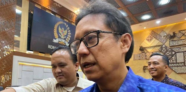 Menkes Hadapi Persoalan Pelik yang Bisa Berimbas Pemecatan