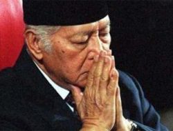 Gelar Bapak Pembangunan Sama Bergengsi dengan Pahlawan Nasional