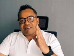 Islah Bahrawi Ungkap Nama Pak Menteri Sering Disebut di Dakwaan Judol, Uang Disamarkan Bingkisan Kopi