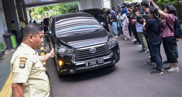 Tiga Unit Mobil Disita KPK saat Menggeledah Kantor Kemnaker