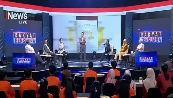 Makin Seru! Roy Suryo Punya Bukti Laman UGM Terus Ralat Skripsi Jokowi, Ketahuan karena Bahasa Inggrisnya Belum Sempat Diubah