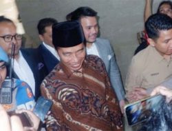Ahmad Khozinudin: Jokowi Setop Kecoh 270 Rakyat Indonesia dengan Urusan Ijazah