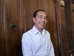 Jokowi Setop Kecoh 270 Rakyat Indonesia dengan Urusan Ijazah