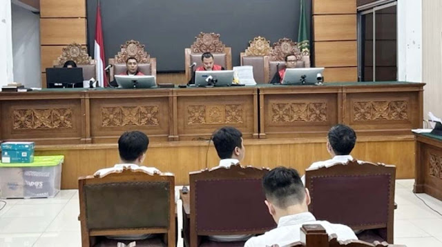 Bongkar Kasus Judol Kominfo, Polisi Temukan Senjata Api dan Dolar saat Geledah Rumah Zulkarnaen