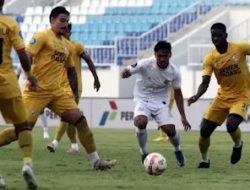 Klasemen Akhir Liga 1: Semen Padang Bertahan, PSS dan Barito Putera ke Liga 2