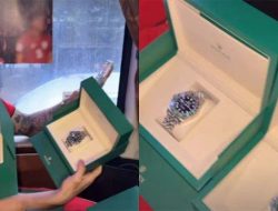 Harga dan Spesifikasi Rolex GMT-Master II, Jam Tangan yang Diberikan Prabowo kepada Pemain Timnas