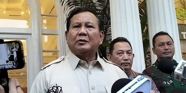 Prabowo Putuskan Cabut Empat Izin Tambang di Raja Ampat