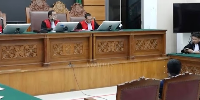 Chat Terdakwa Judol Kominfo ke Istri: Gue Dapat 3 M
