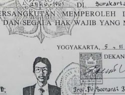 Ijazah Jokowi Kini Dituding Dicetak di Pasar Pramuka