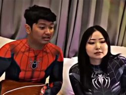 Viral! Video 7 Menit Ello MG dan MsBreewc di Kamar Mandi, Netizen Heboh Cari Video Aslinya