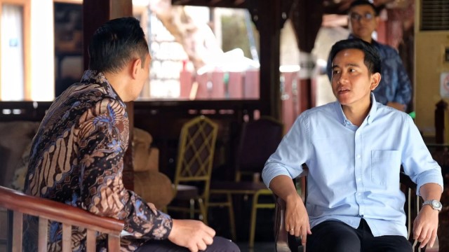 Gibran, AHY & Dialektika Kekuasaan: Menimbang Fungsi Wapres & Menteri di Negara Demokrasi