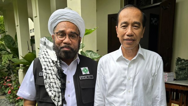 Puja-Puji Ngabalin: Jokowi Adalah Kita, Orang Baik Yang Dicintai Seluruh Rakyat Indonesia!