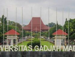 Alumni UGM Bergerak Ultimatum Rektor dan Dekan Pamerkan Ijazah Jokowi