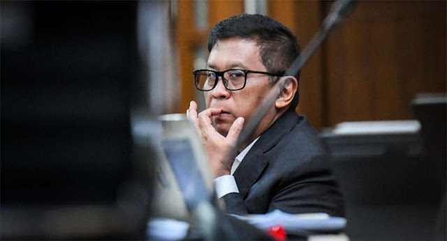 Tagar Hukum Berat Hasto Menggema di Medsos