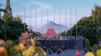 Nama Besar UGM Ternoda Gegara Ulah Jokowi