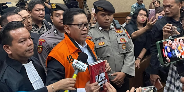 Pledoi Hasto 108 Halaman Ditulis Tangan, Tim Hukum 3.550 Halaman