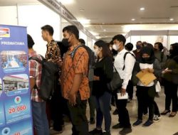 Advokat Luhut: Pengangguran Berhak Menggugat Pemerintah