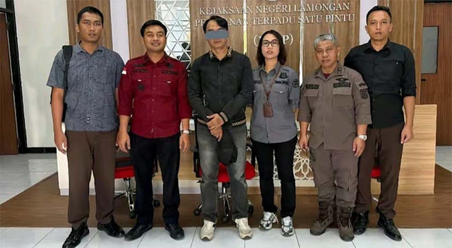 Tim Tabur Kejari Lamongan Tangkap Buronan Narkotika Andri Gendro Wardono