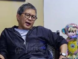 Duh! Rocky Gerung Sentil Keras Jokowi-Gibran, Tapi Puji Megawati dan Beri Harapan ke Prabowo