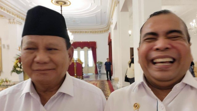 Kedekatan Prof Paiman Raharjo Dengan Prabowo dan Jokowi