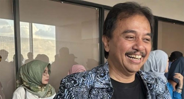 Ijazah Jokowi Disita Polisi, Roy Suryo Siapkan 10 Ijazah Asli 1985 untuk Melawan