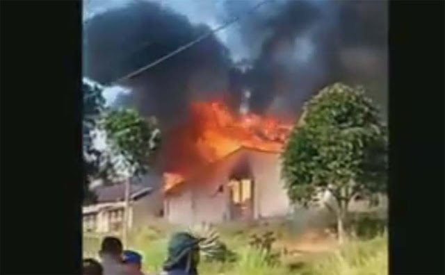 Gudang Sekolah Polisi Negara Polda Metro Terbakar, 4 Mobil Damkar Dikerahkan