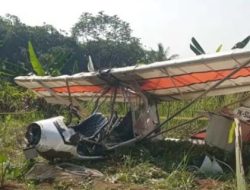 Pesawat Latih Jatuh di Pemakaman Ciampea Bogor